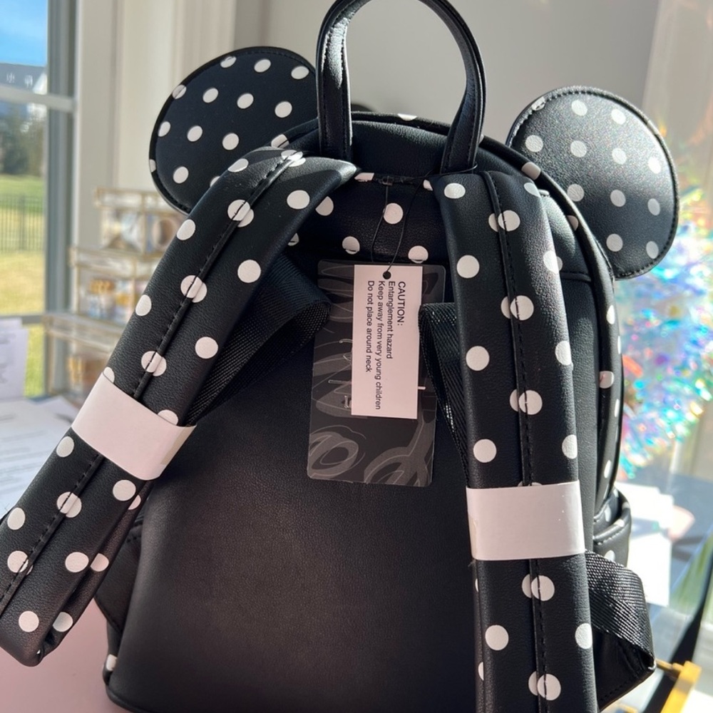 Disney Loungefly Minnie Polka Dots Backpack - Picture 2 of 2